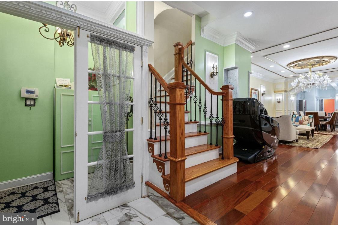 26 Strawberry Street Philadelphia, PA 19106 - Photo 4 of 64 1st floor