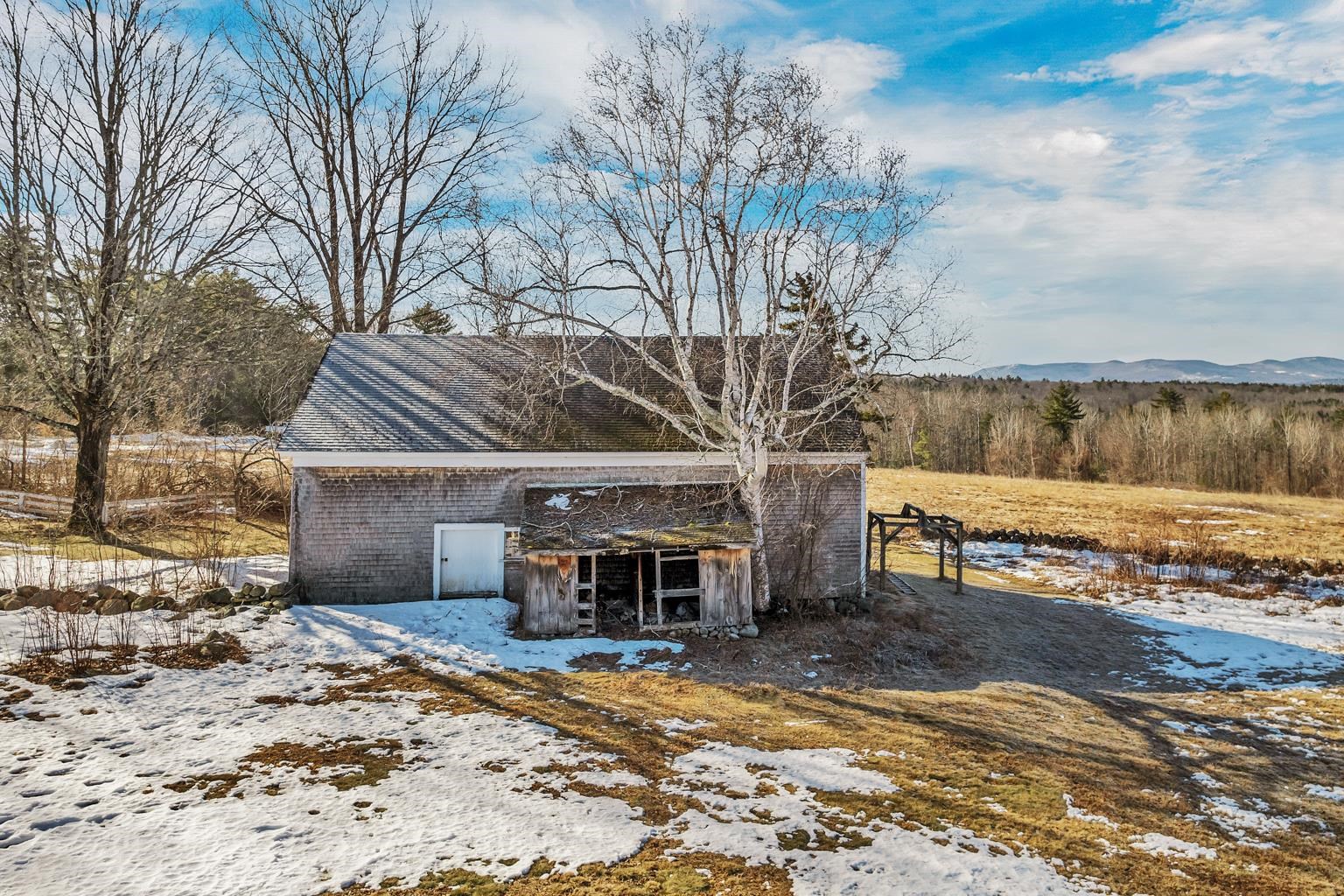 580 Pine Hill Road Wolfeboro, NH 03894 - Photo 6 of 47