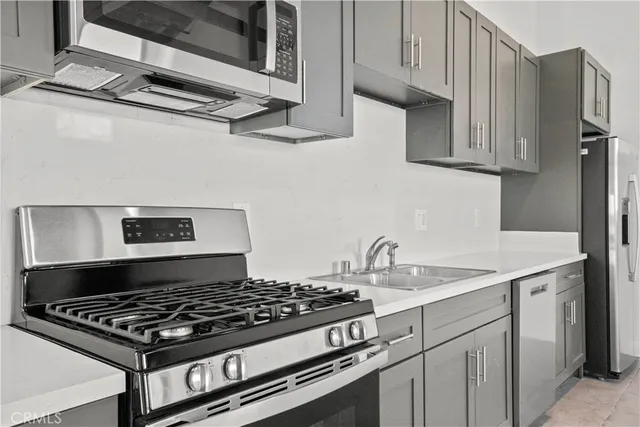 $2,895 | 1901 South Pacific Avenue, Unit 3, San Pedro, CA 90731