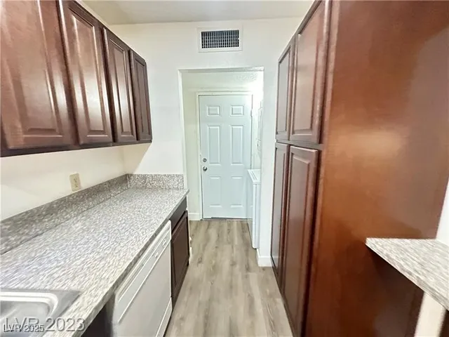 $1,100 | 5167 Greene Lane, Unit K, Las Vegas, NV 89119