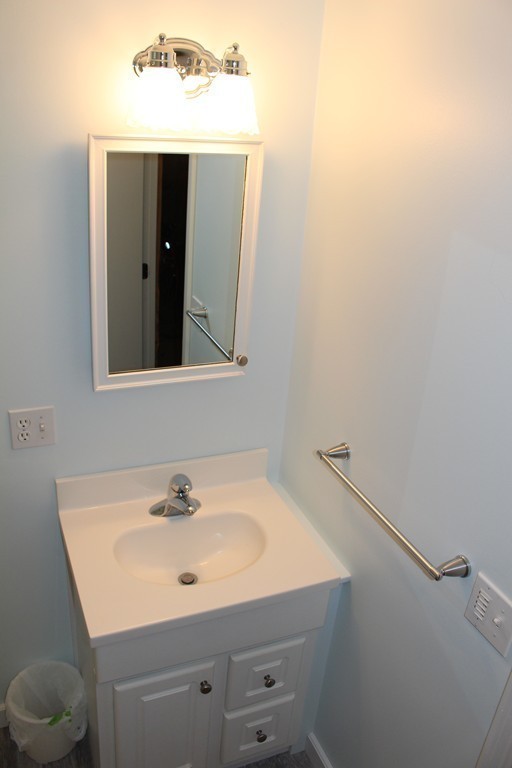 58 Anchorage Road Franklin, MA 02038 - Photo 26 of 30 Gallery Image 26