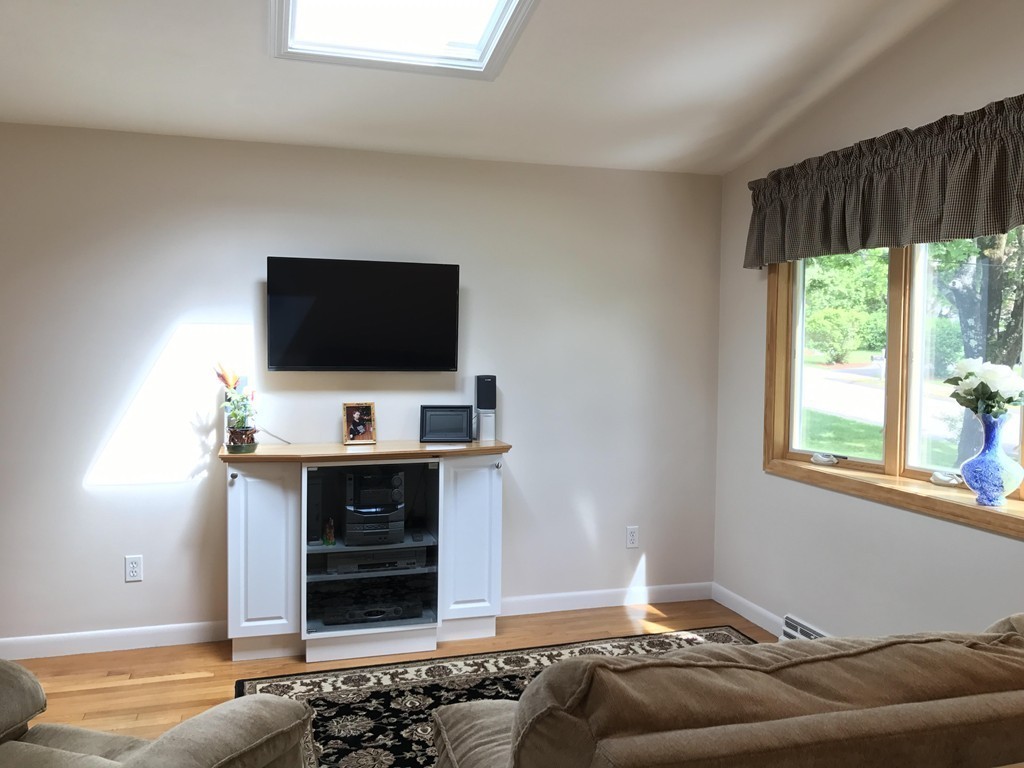 58 Anchorage Road Franklin, MA 02038 - Photo 4 of 30 Gallery Image 4