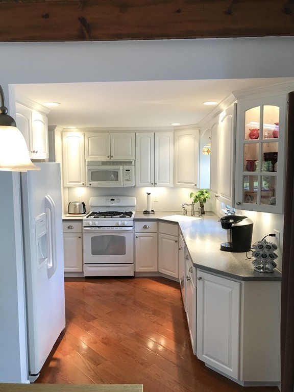 58 Anchorage Road Franklin, MA 02038 - Photo 8 of 30 Gallery Image 8