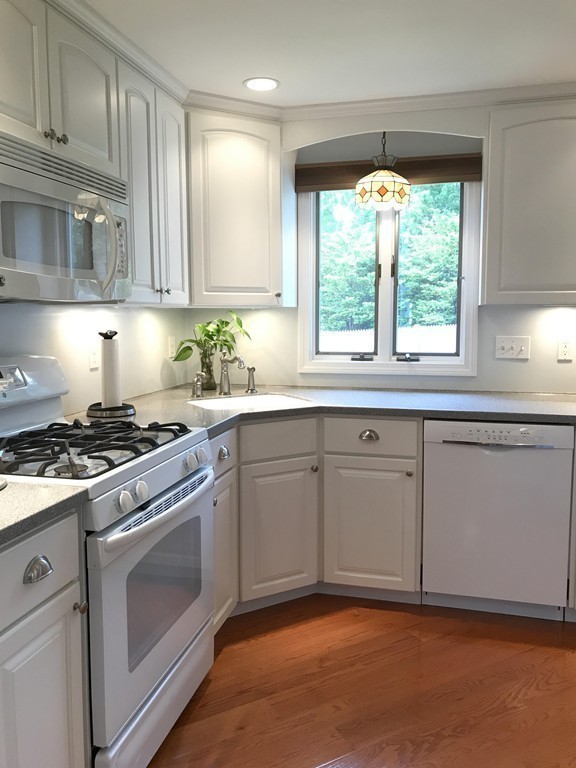 58 Anchorage Road Franklin, MA 02038 - Photo 10 of 30 Gallery Image 10