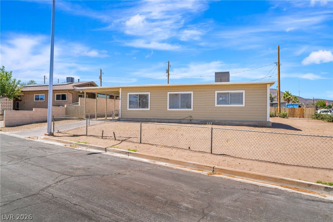 2 California Way Henderson, NV 89015 - Photo 3 of 29 Desert-friendly front yard offers practical living.