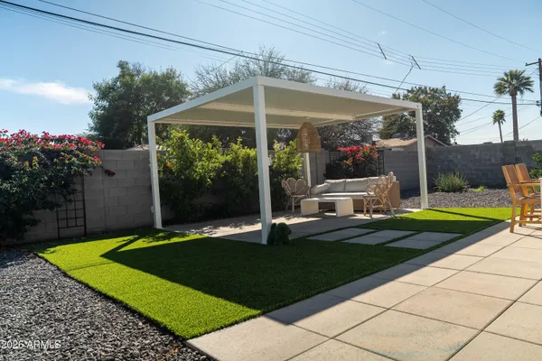 $3,500 | 8701 East Chaparral Road, Scottsdale, AZ 85250