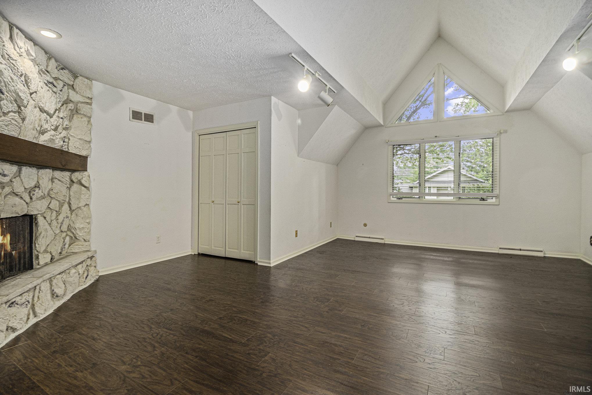50580 Ridgemoor Way Granger, IN 46530 - Photo 17 of 23 Gallery Image 17