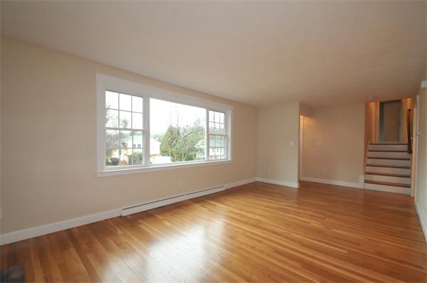 12 Haynes Road Framingham, MA 01701 - Photo 4 of 19 Gallery Image 4