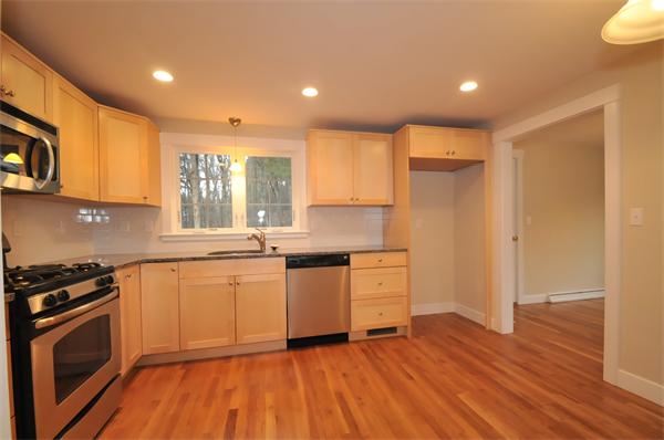 12 Haynes Road Framingham, MA 01701 - Photo 7 of 19 Gallery Image 7