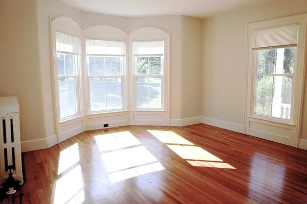 $2,000 | 61 College Street, Unit 1, South Hadley, MA 01075