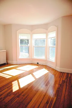 $2,000 | 61 College Street, Unit 1, South Hadley, MA 01075