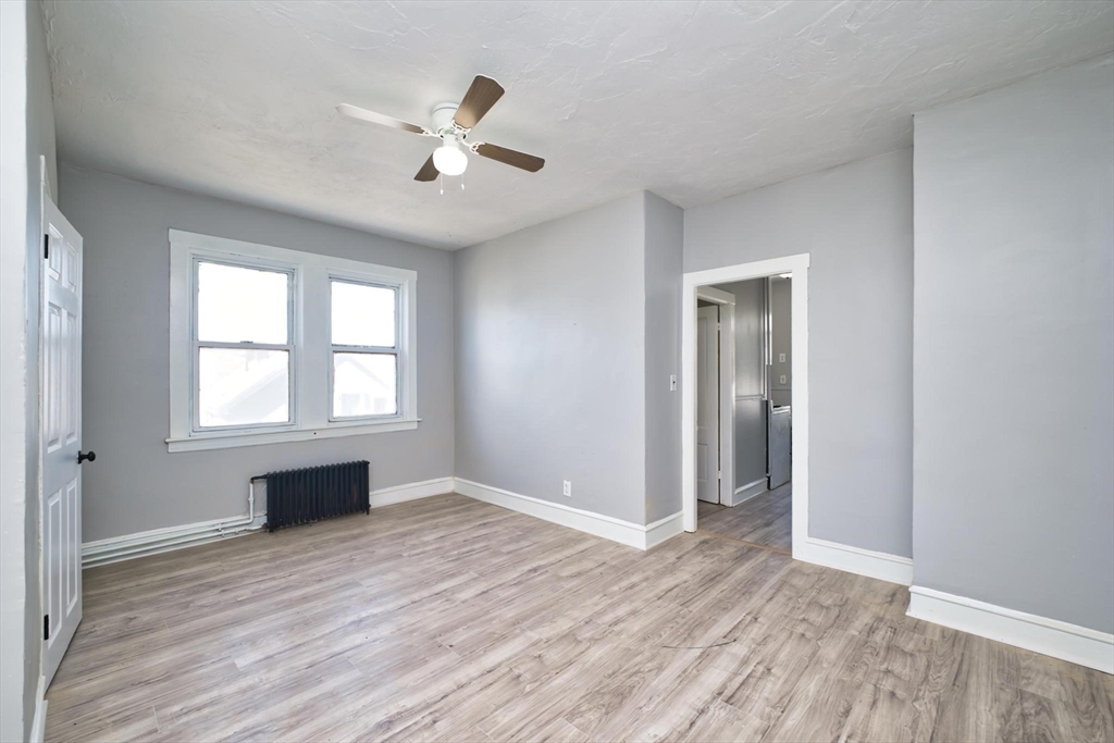 4 Oliver Street Fall River, MA 02724 - Photo 14 of 41