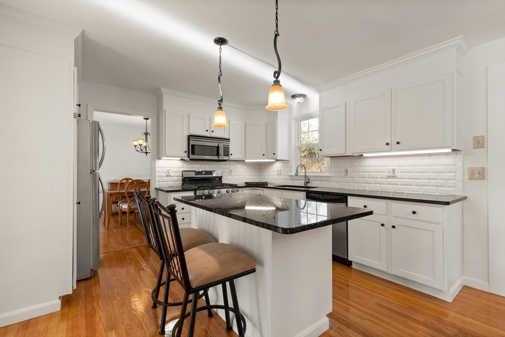 4 Alex Lane Foxboro, MA 02035 - Photo 13 of 41