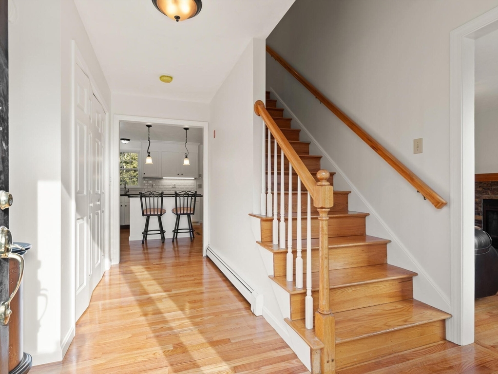 4 Alex Lane Foxboro, MA 02035 - Photo 3 of 41