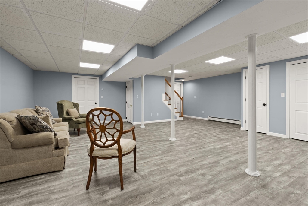 4 Alex Lane Foxboro, MA 02035 - Photo 34 of 41