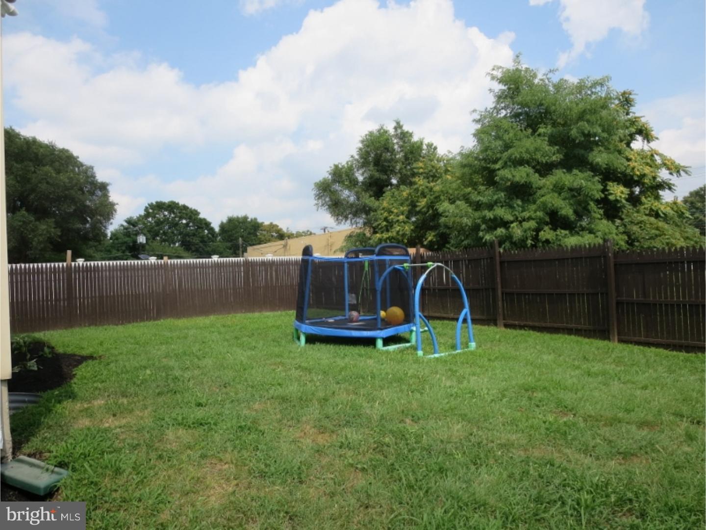 7928 Stow Road Pennsauken, NJ 08110 - Photo 23 of 24 Back Yard