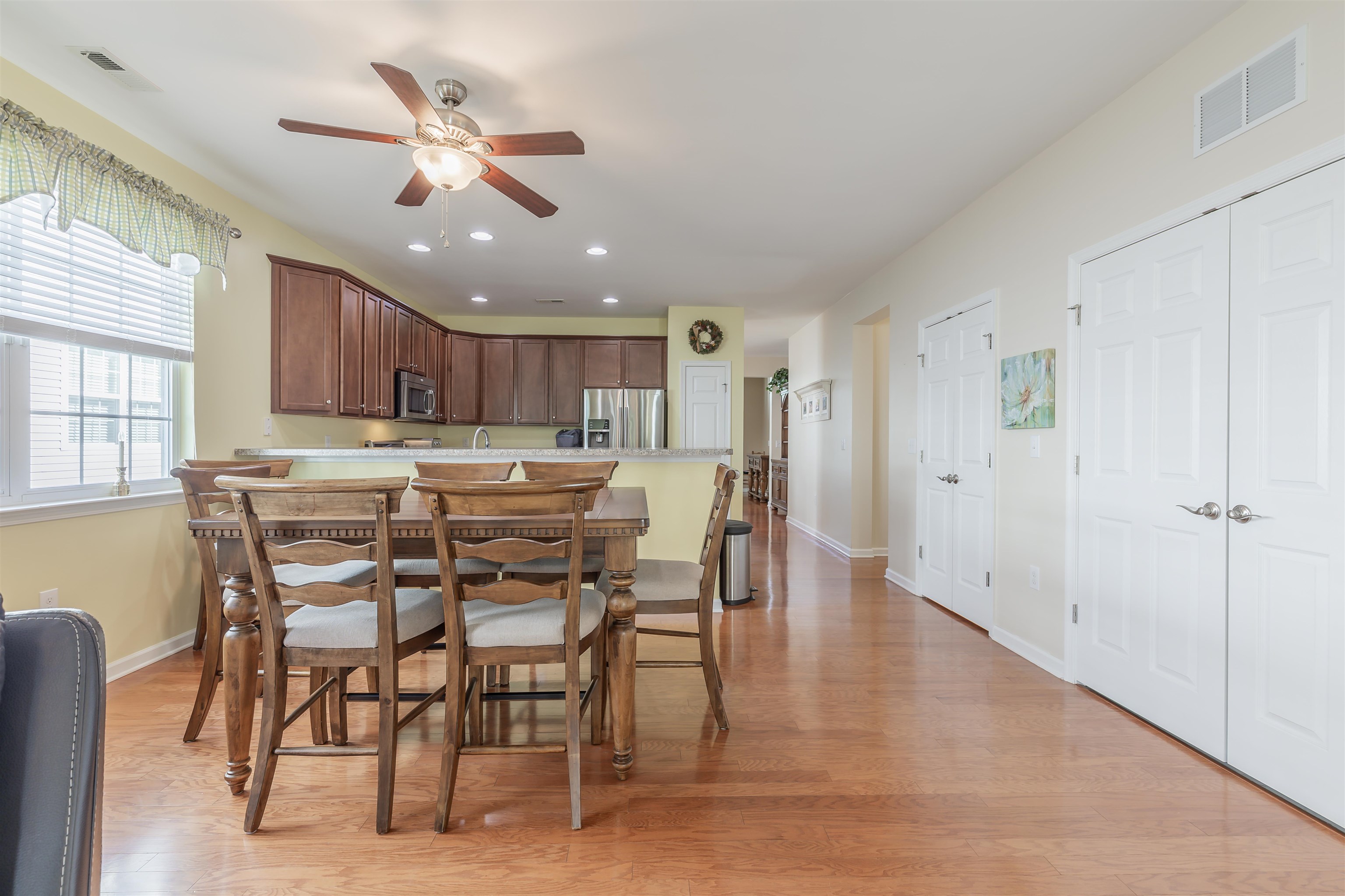 208 Aberdeen Way Rio Grande, NJ 08242 - Photo 12 of 34 Gallery Image 12