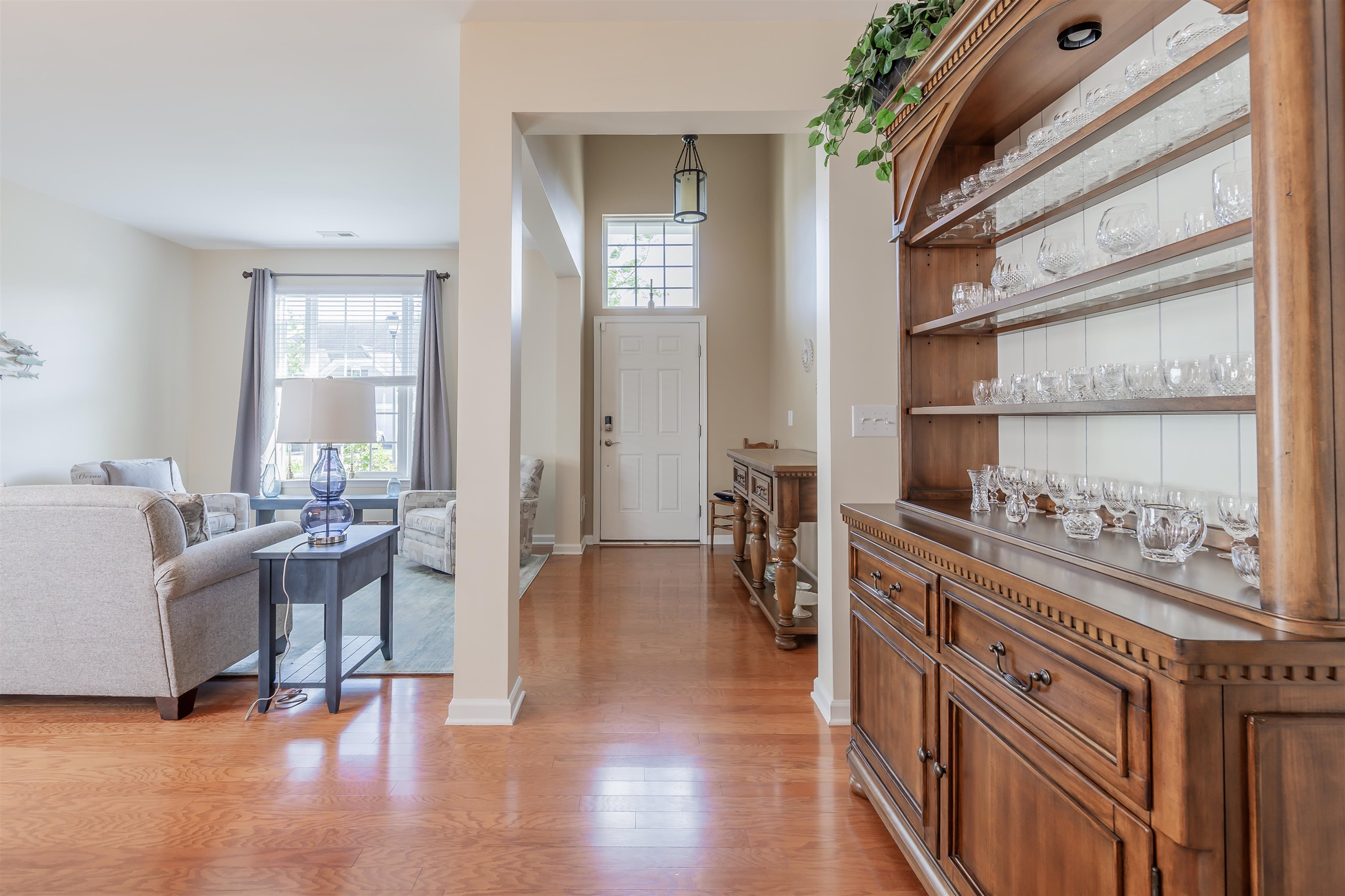 208 Aberdeen Way Rio Grande, NJ 08242 - Photo 5 of 34 Gallery Image 5