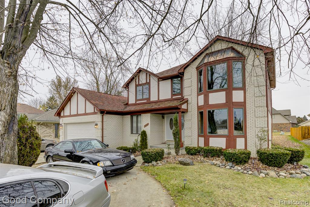 38092 Westchester Road Sterling Heights, MI 48310 - Photo 1 of 53