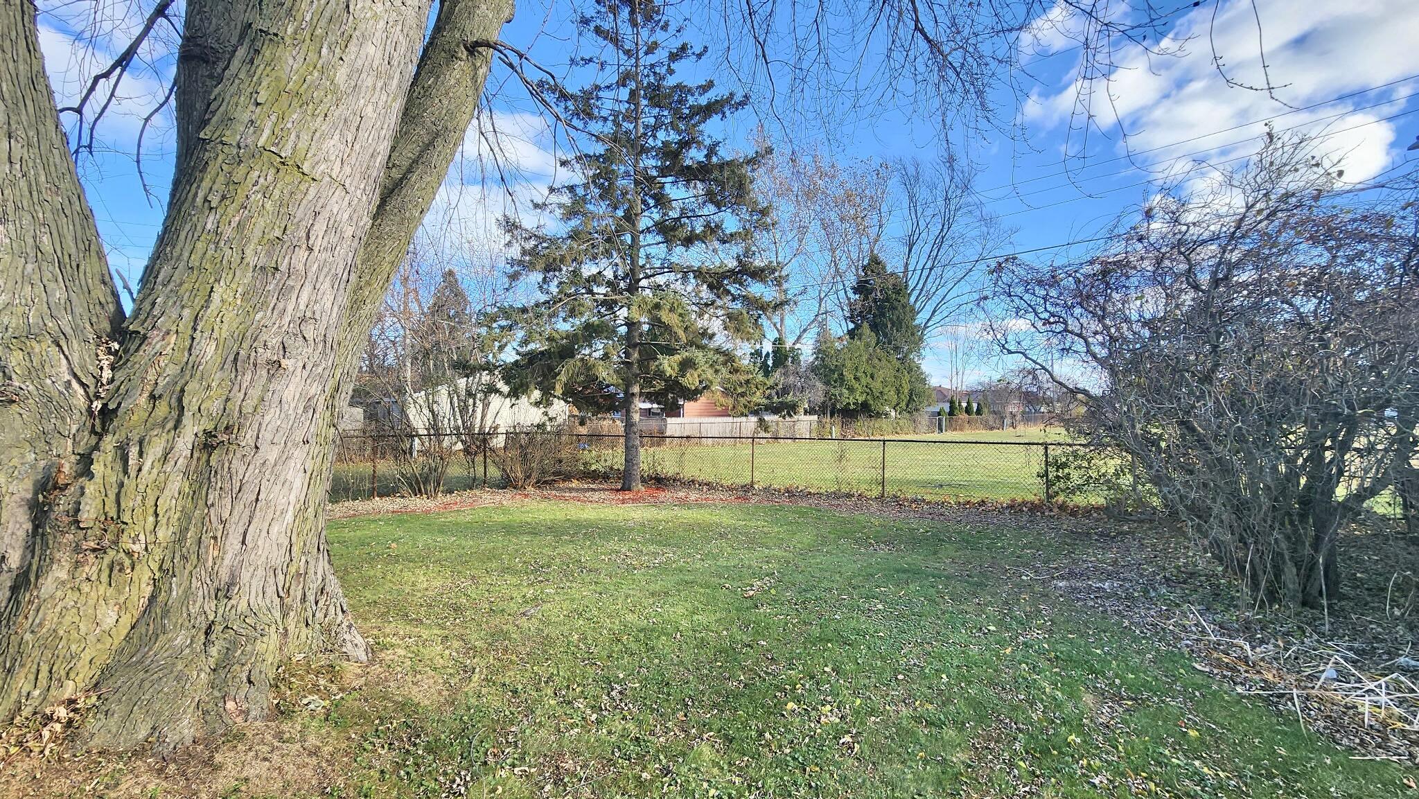 2817 Wellington Drive Racine, WI 53403 - Photo 17 of 19 1565310842876339165