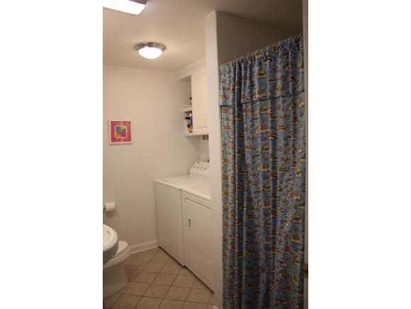 20 Edgewood Road Portsmouth, NH 03801 - Photo 19 of 27