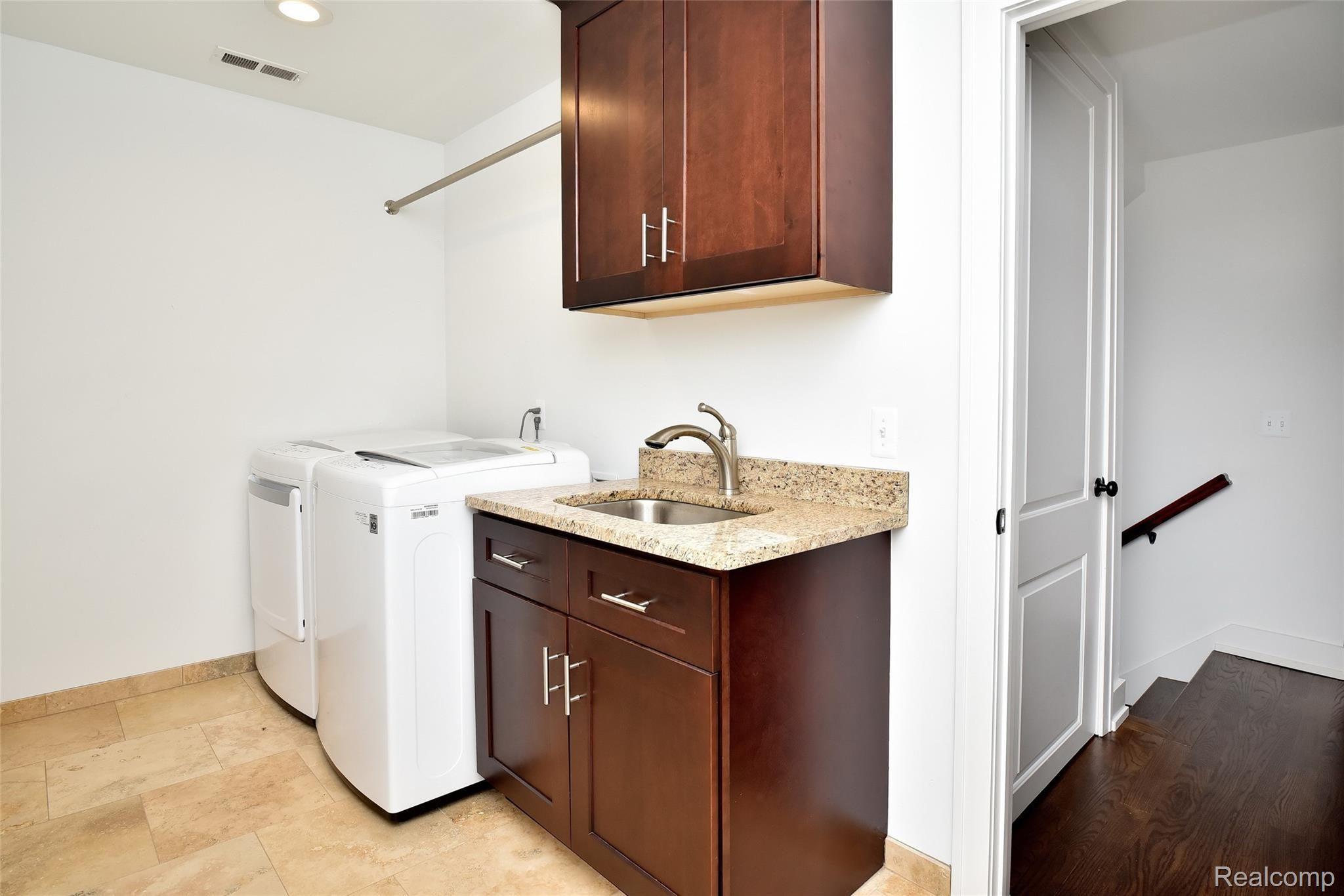1408 Ruffner Avenue Birmingham, MI 48009 - Photo 26 of 36 1408 Ruffner_26.JPG