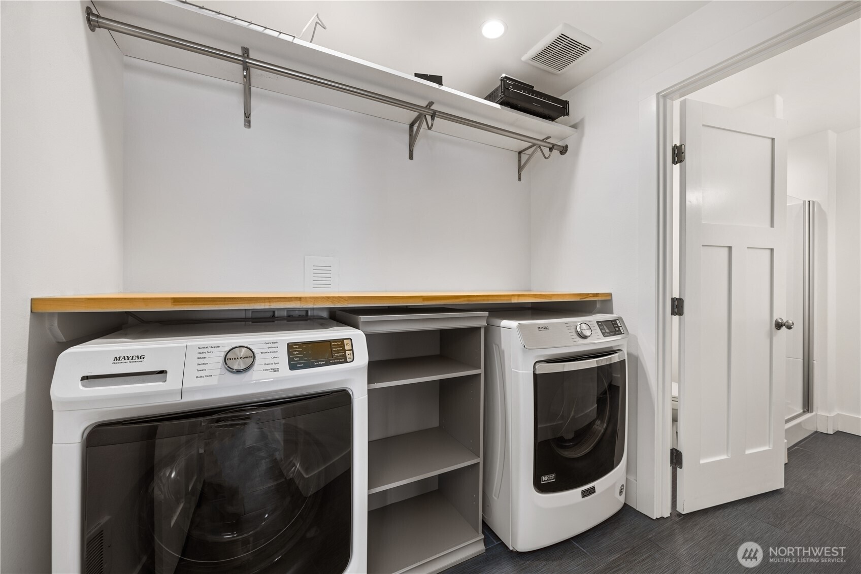 21 Grace Lane Chelan, WA 98816 - Photo 24 of 37 a utility room with dryer and washer