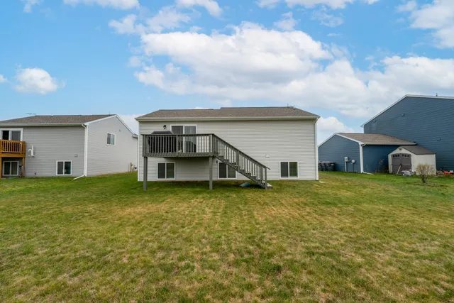 $286,900 | 1710 Gardner Pond Lane, Vicksburg, MI 49097