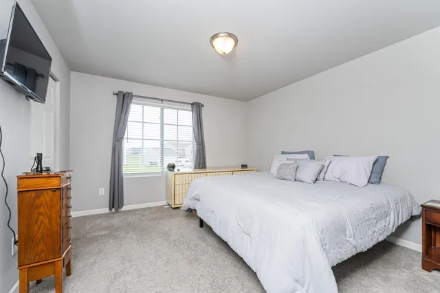 $286,900 | 1710 Gardner Pond Lane, Vicksburg, MI 49097