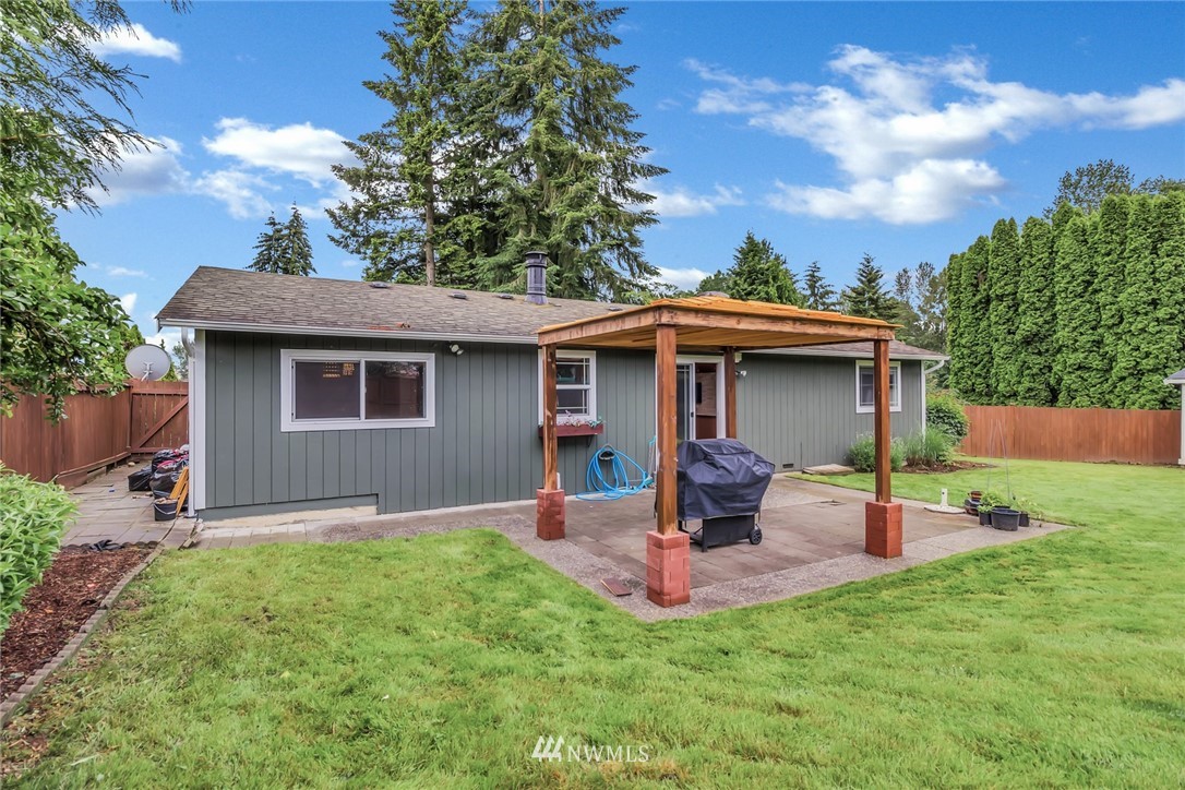 709 204th Street Southeast Bothell, WA 98012 - Photo 14 of 15