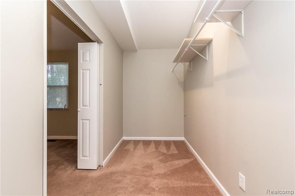 32740 Raphael Road Farmington, MI 48336 - Photo 26 of 36