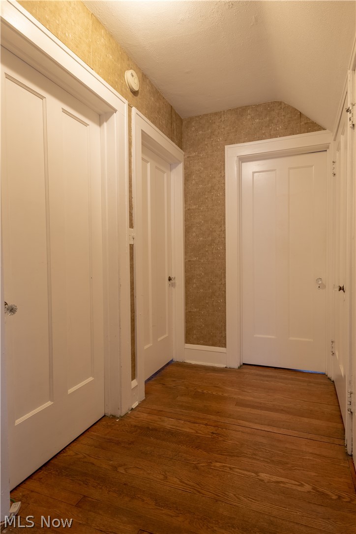 3235 Yorkshire Road Cleveland, OH 44118 - Photo 13 of 22 Gallery Image 13