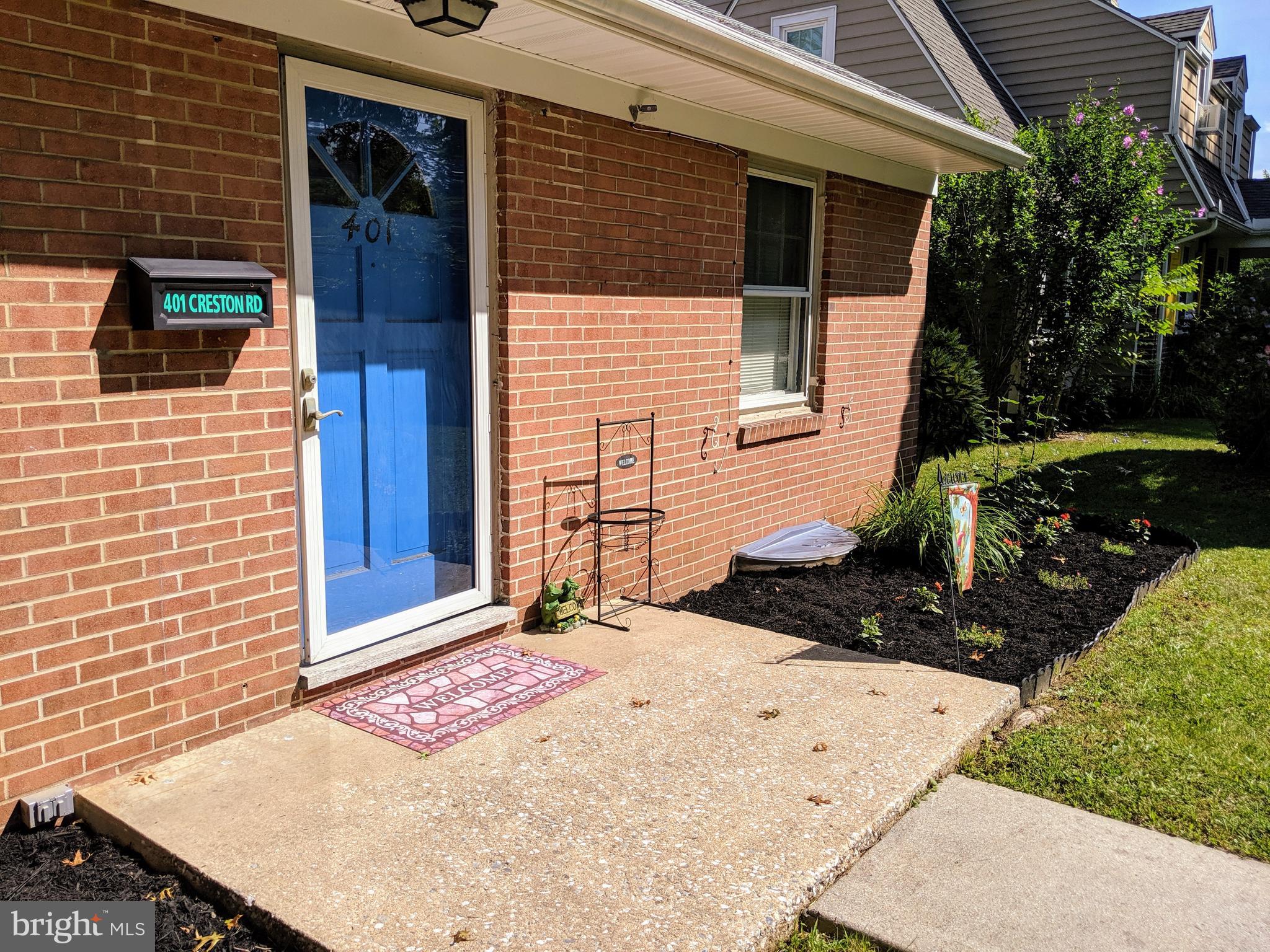 401 Creston Road York, PA 17403 - Photo 3 of 43 Gallery Image 3