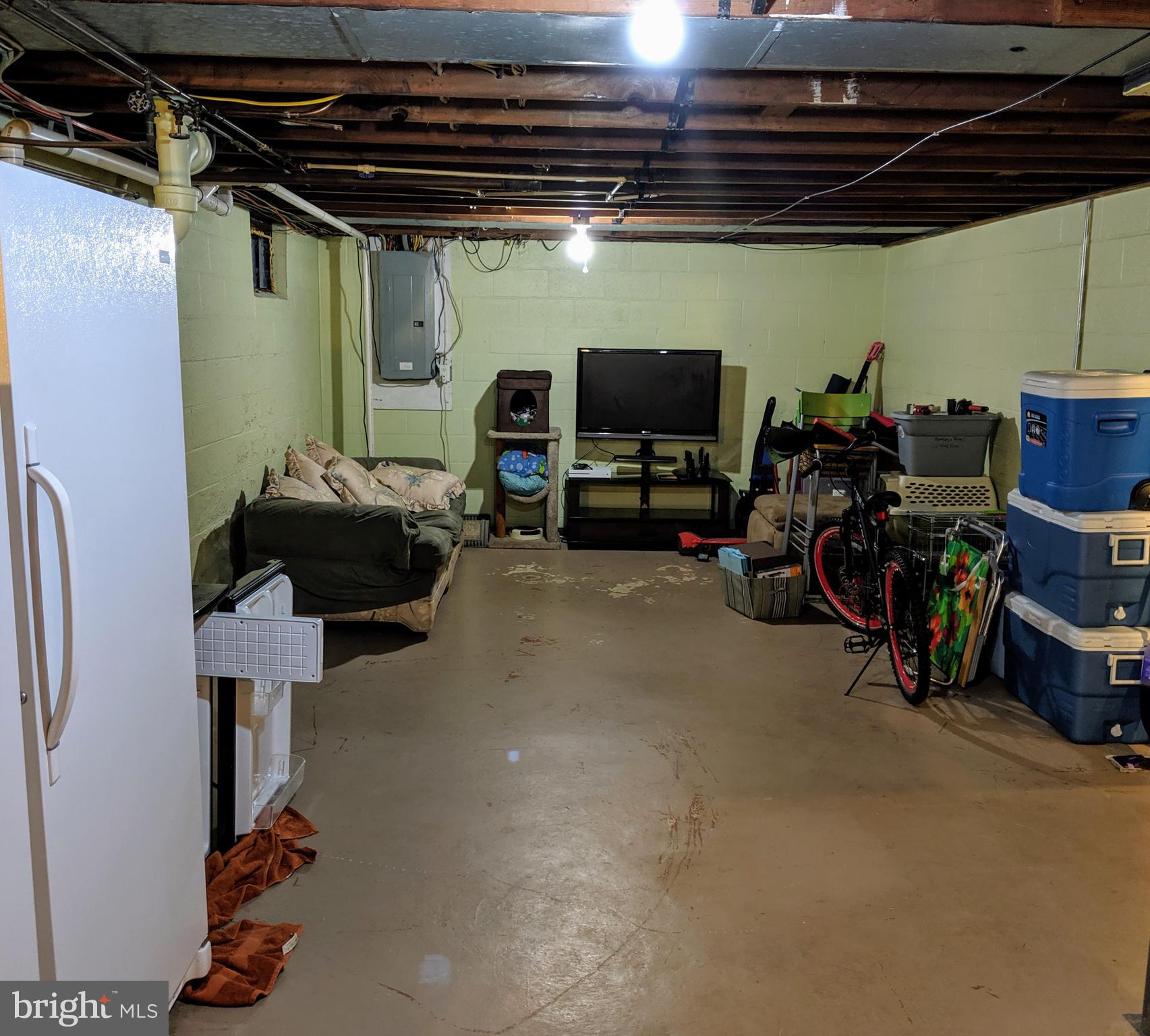 401 Creston Road York, PA 17403 - Photo 25 of 43 Gallery Image 25