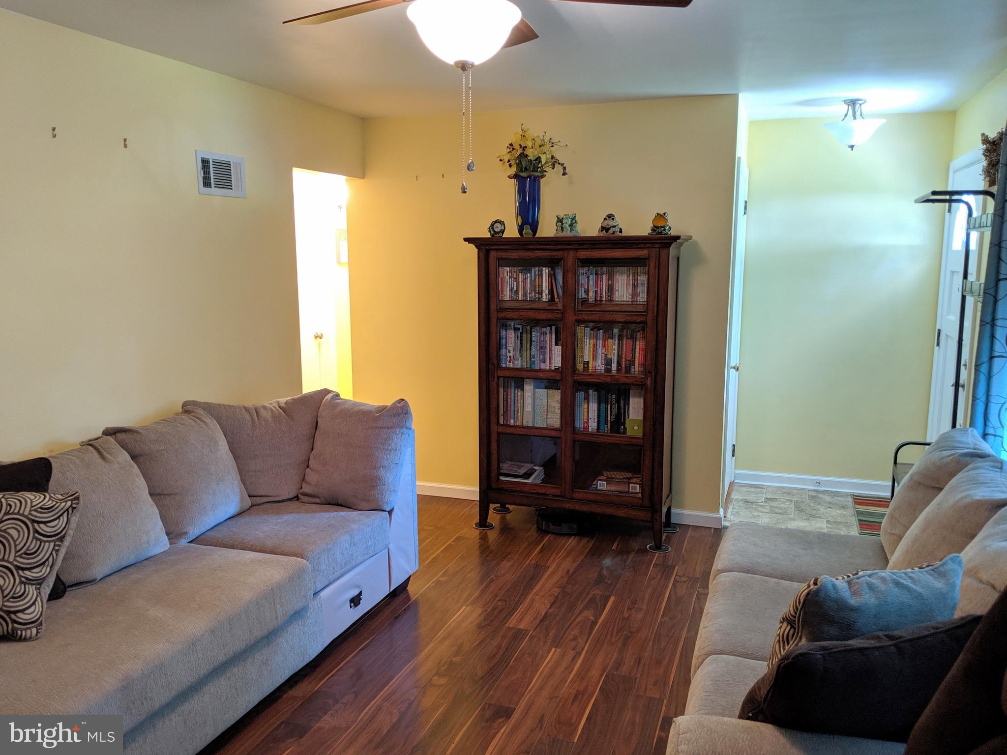 401 Creston Road York, PA 17403 - Photo 8 of 43 Gallery Image 8