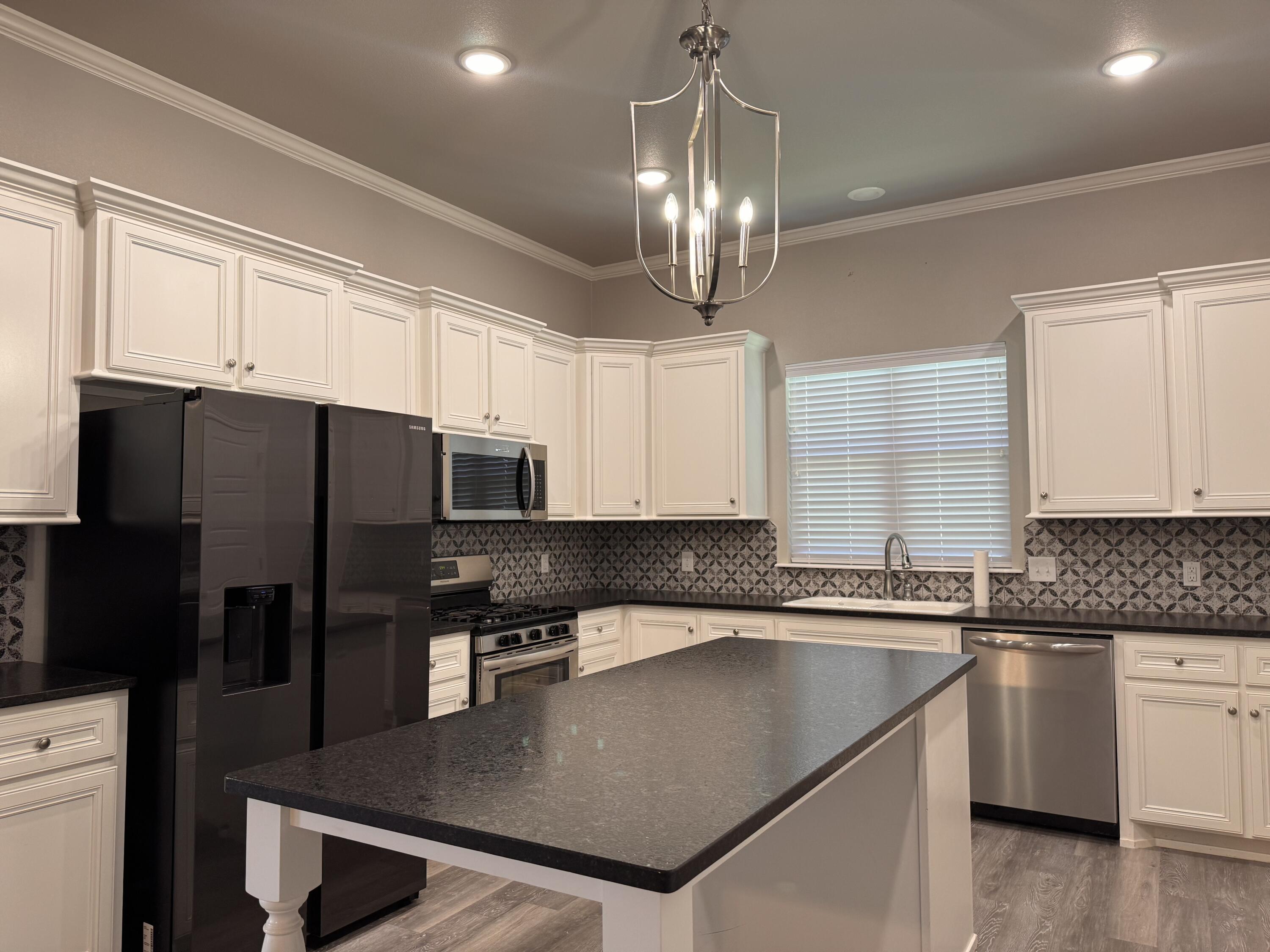 7505 59th Street Lubbock, TX 79407 - Photo 4 of 6 IMG_8027 (1)