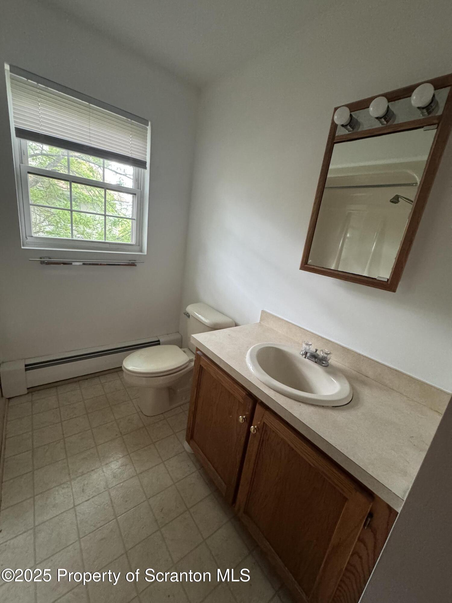 622 Terrace Street, Unit 2L Dunmore, PA 18512 - Photo 6 of 11 IMG_4414