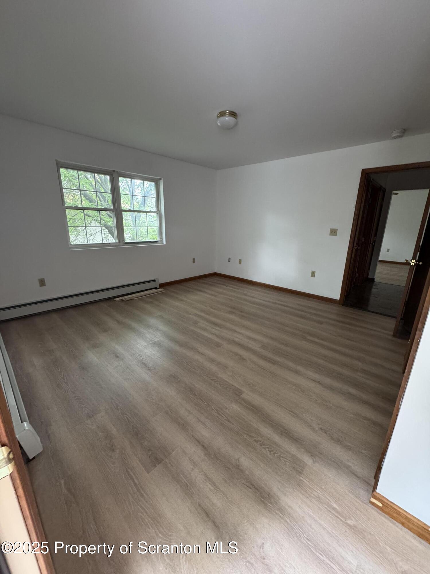 622 Terrace Street, Unit 2L Dunmore, PA 18512 - Photo 9 of 11 IMG_4411