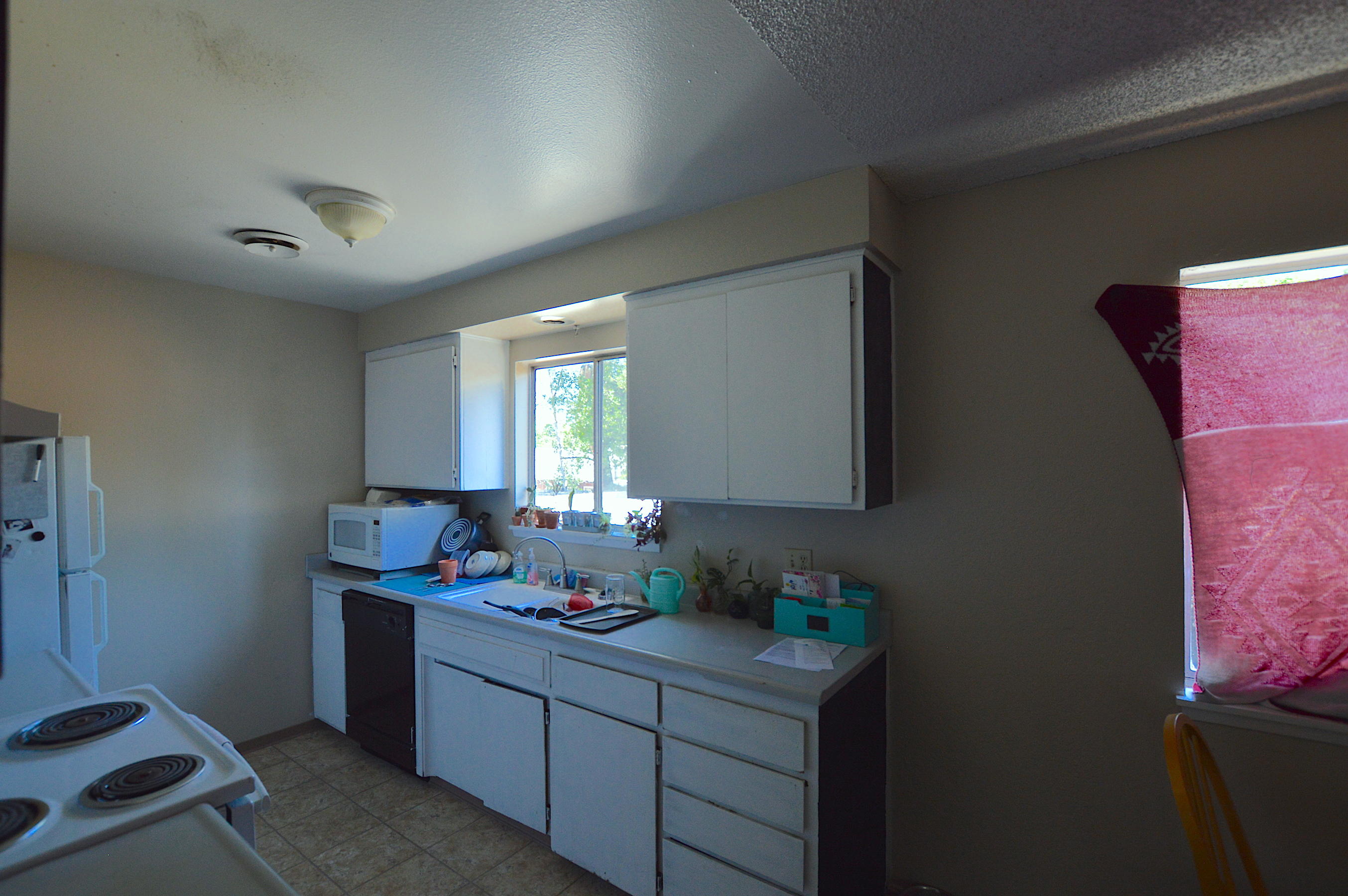 1005 Layton Road Redding, CA 96002 - Photo 13 of 17 a room with storage and window
