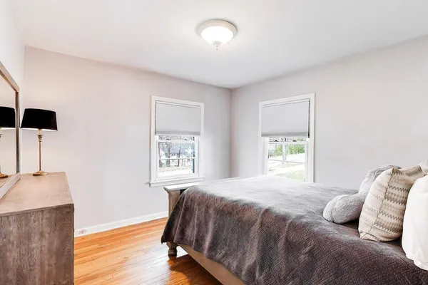 $399,900 | 916 South 6th Avenue, St. Charles, IL 60174