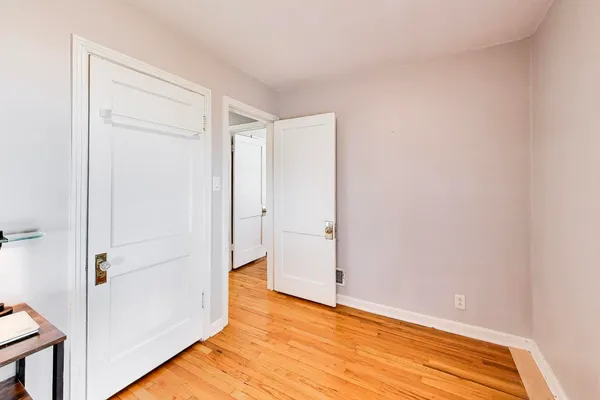 $399,900 | 916 South 6th Avenue, St. Charles, IL 60174