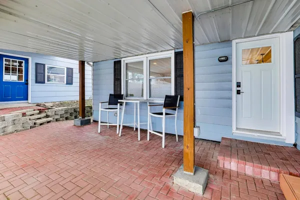 $399,900 | 916 South 6th Avenue, St. Charles, IL 60174