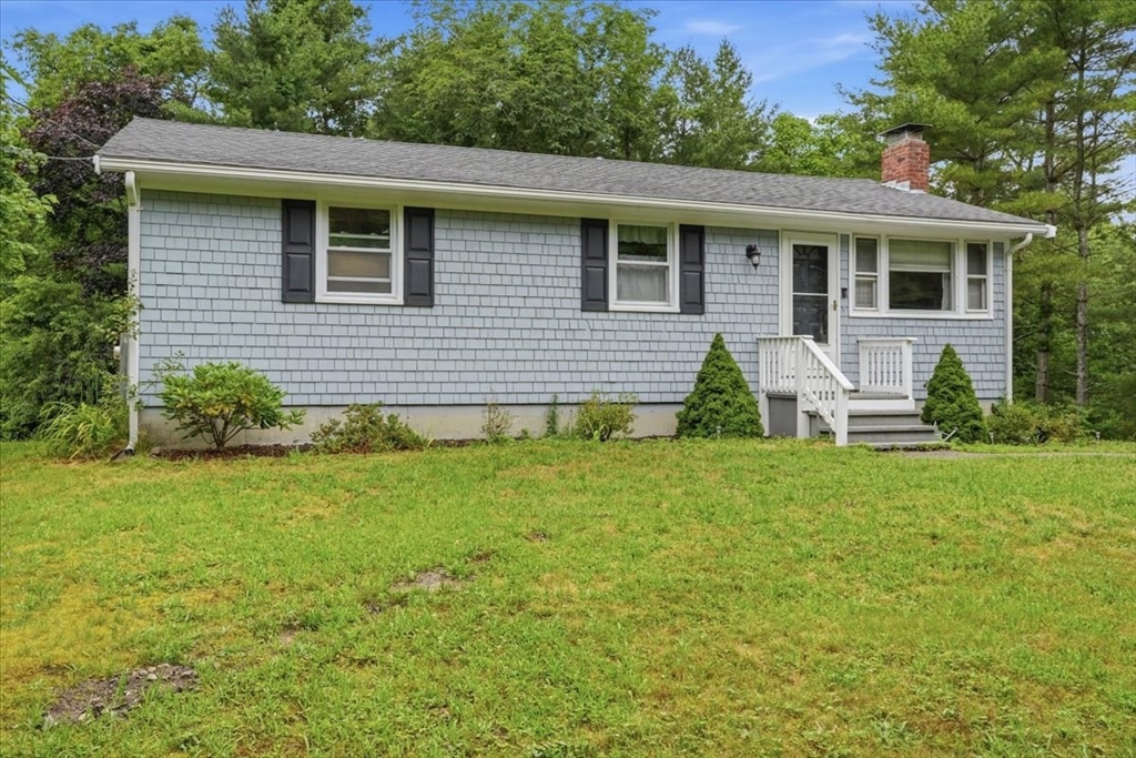 173 Bourne Road Plymouth, MA 02360 - Photo 3 of 34