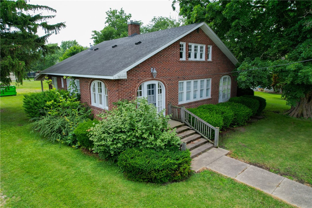 104 East North Street Ridge Farm, IL 61870 - Photo 1 of 36
