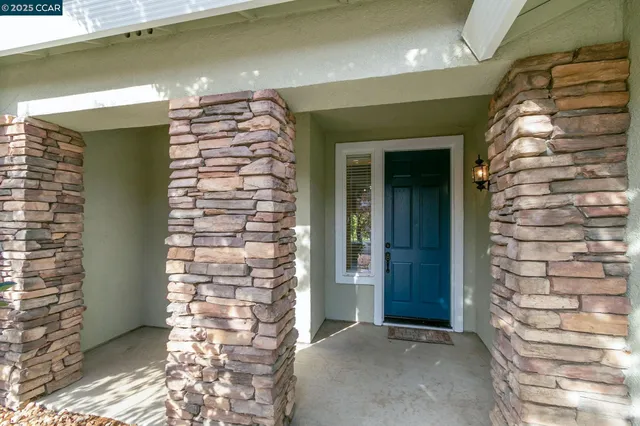 $4,800 | 732 Antiquity Drive, Fairfield, CA 94534
