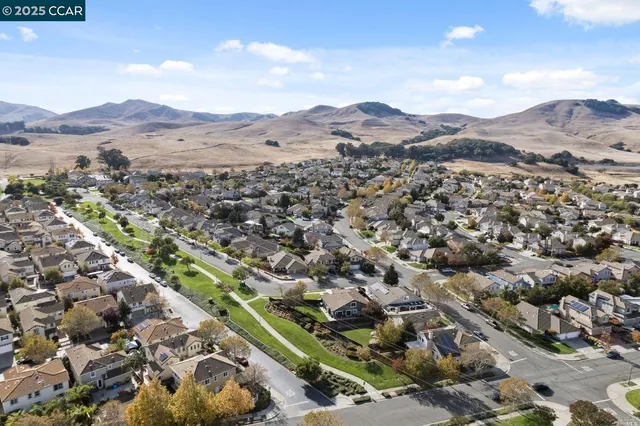 $4,800 | 732 Antiquity Drive, Fairfield, CA 94534