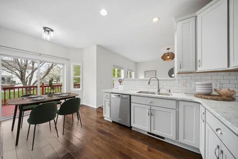 $472,000 | 221 Butternut Circle, Carver, MN 55315