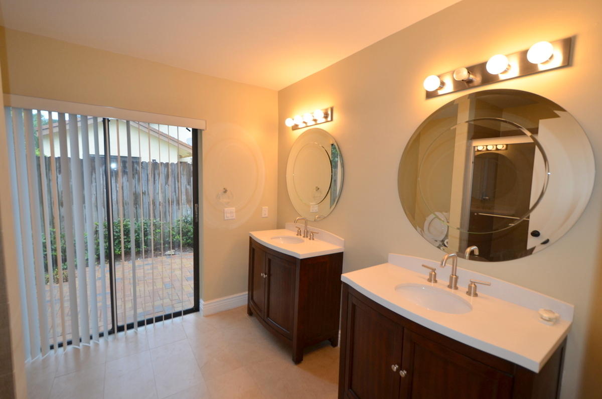 21020 Woodspring Avenue Boca Raton, FL 33428 - Photo 5 of 6 DSC_3846-001
