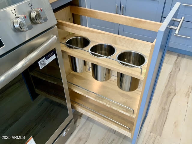 723 Finnie Flat Road, Unit 132 Camp Verde, AZ 86322 - Photo 28 of 58 a view of an oven and fire pit