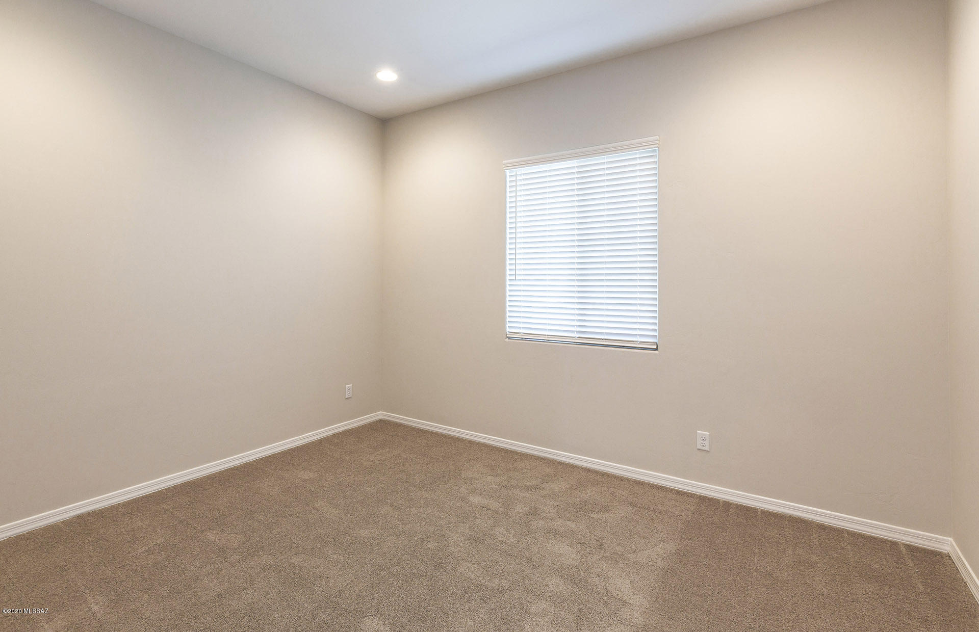 712 East Romsdalen Road Tucson, AZ 85755 - Photo 36 of 48
